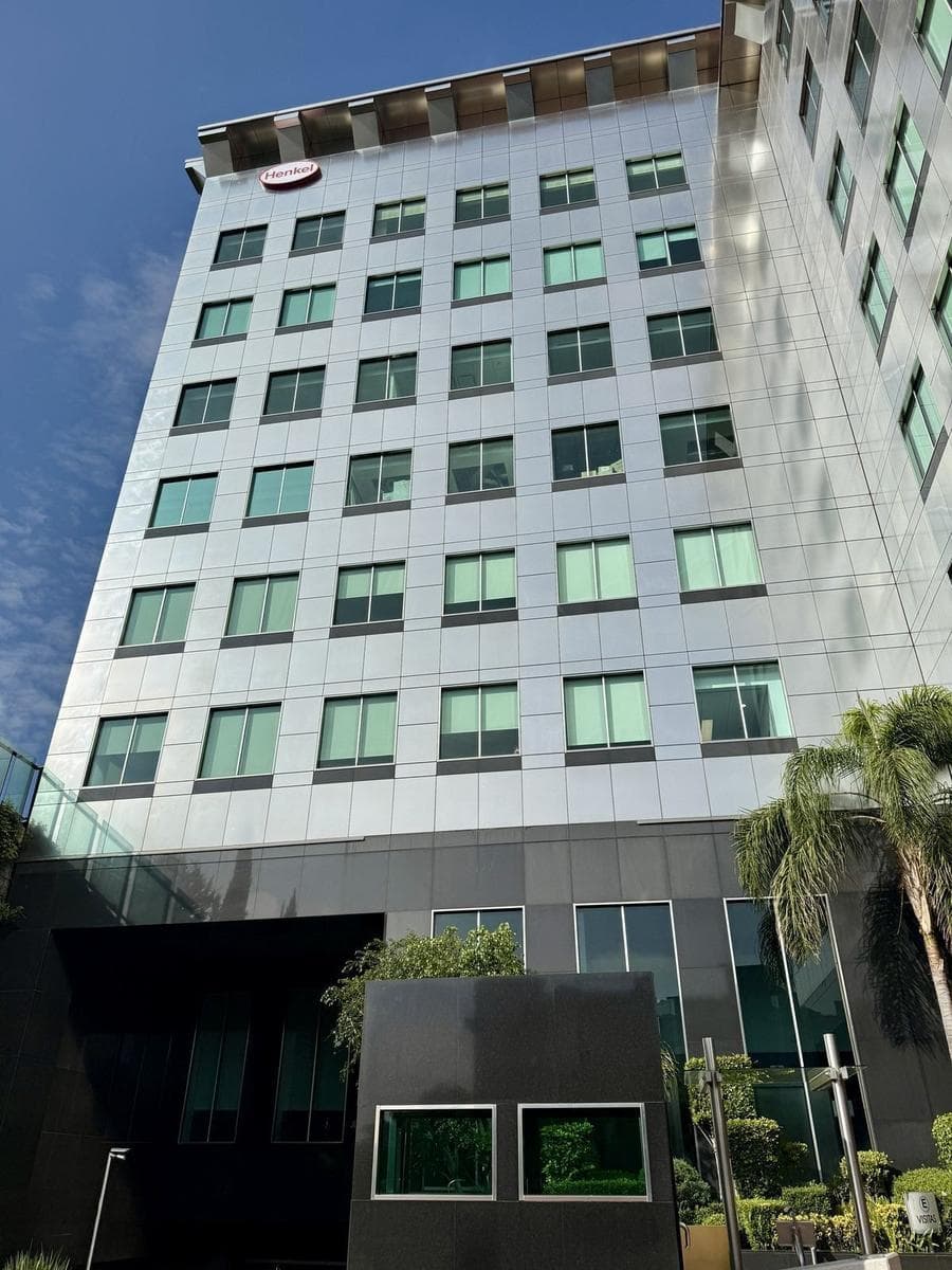 Bosque de las Palmas Office Space, 2,110 m², 6th Floor
