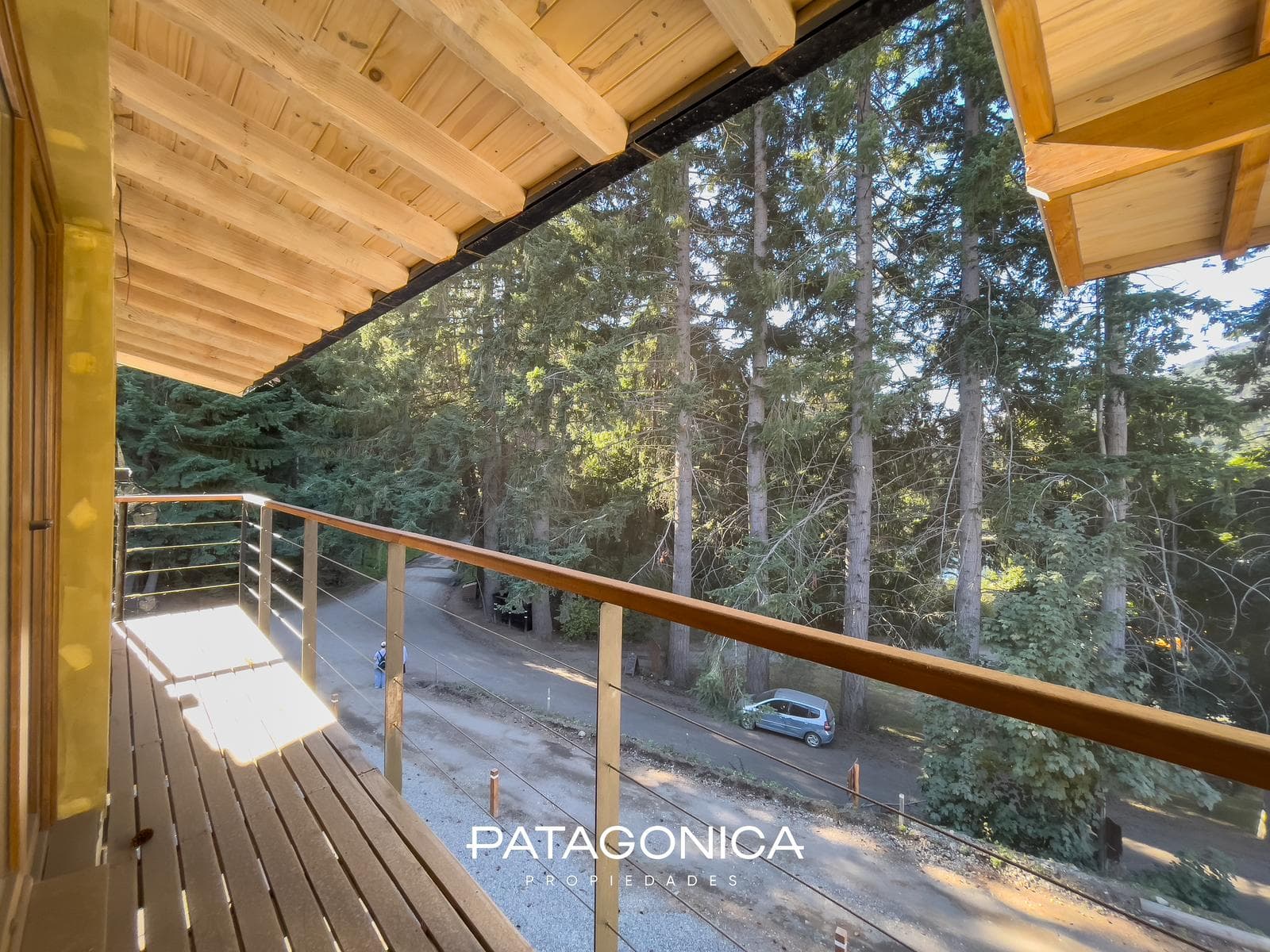 Brand-New Premium 6-Room Apartment with 3 Bedrooms and a Lake View in Bahía Manzano, Villa La Angostura