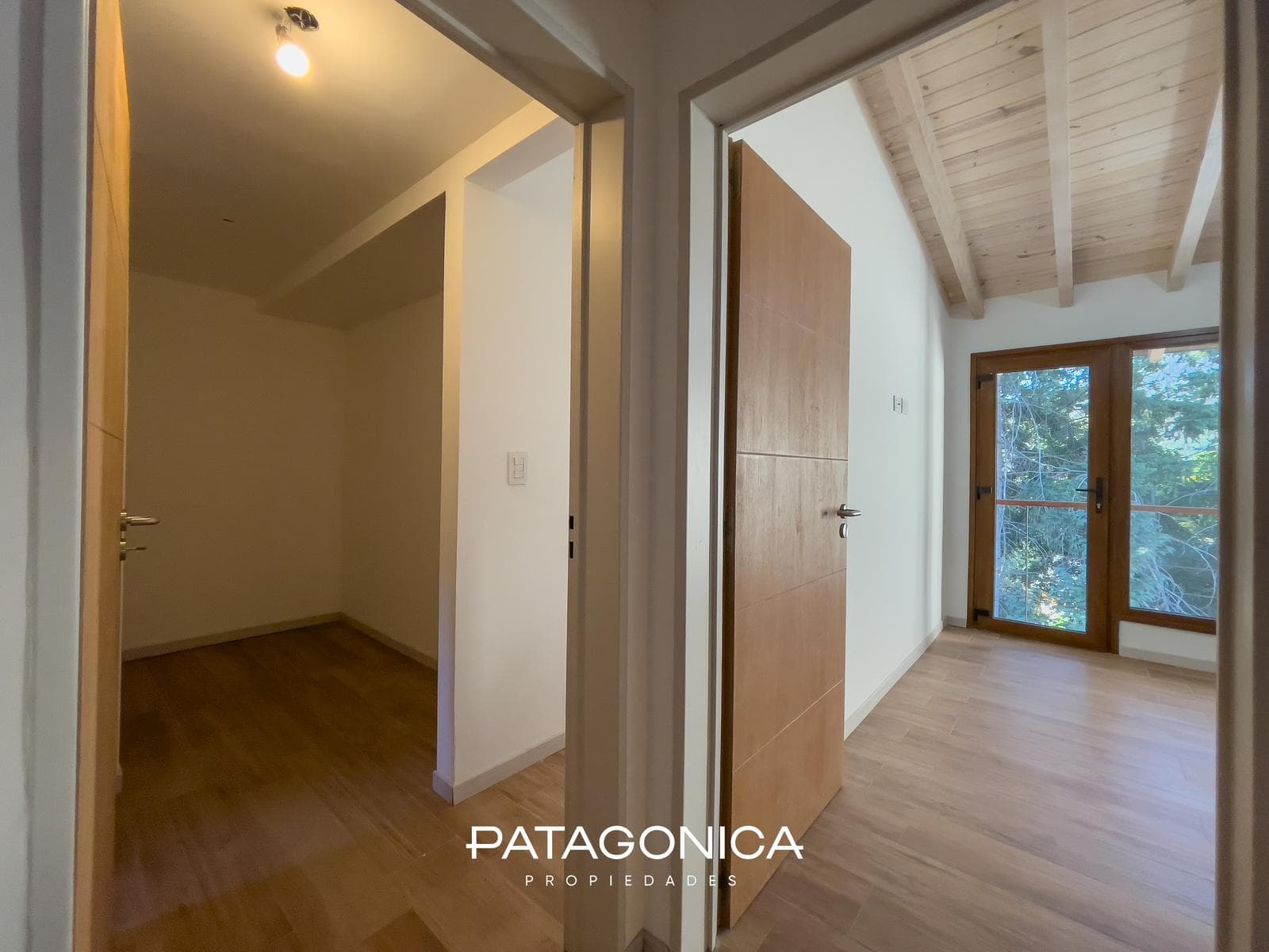 Brand-New Premium 6-Room Apartment with 3 Bedrooms and a Lake View in Bahía Manzano, Villa La Angostura
