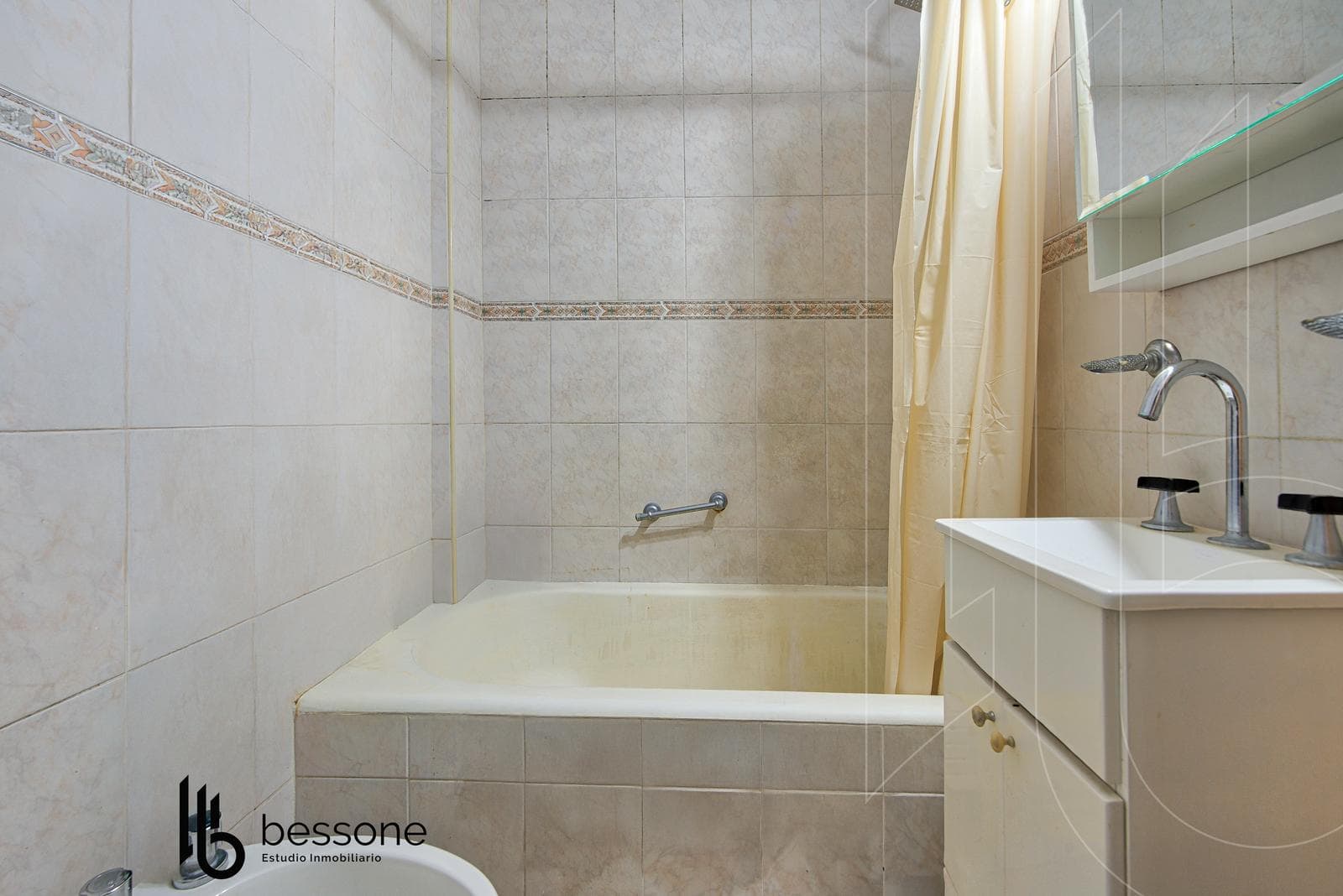 Apartment in Plaza Colón