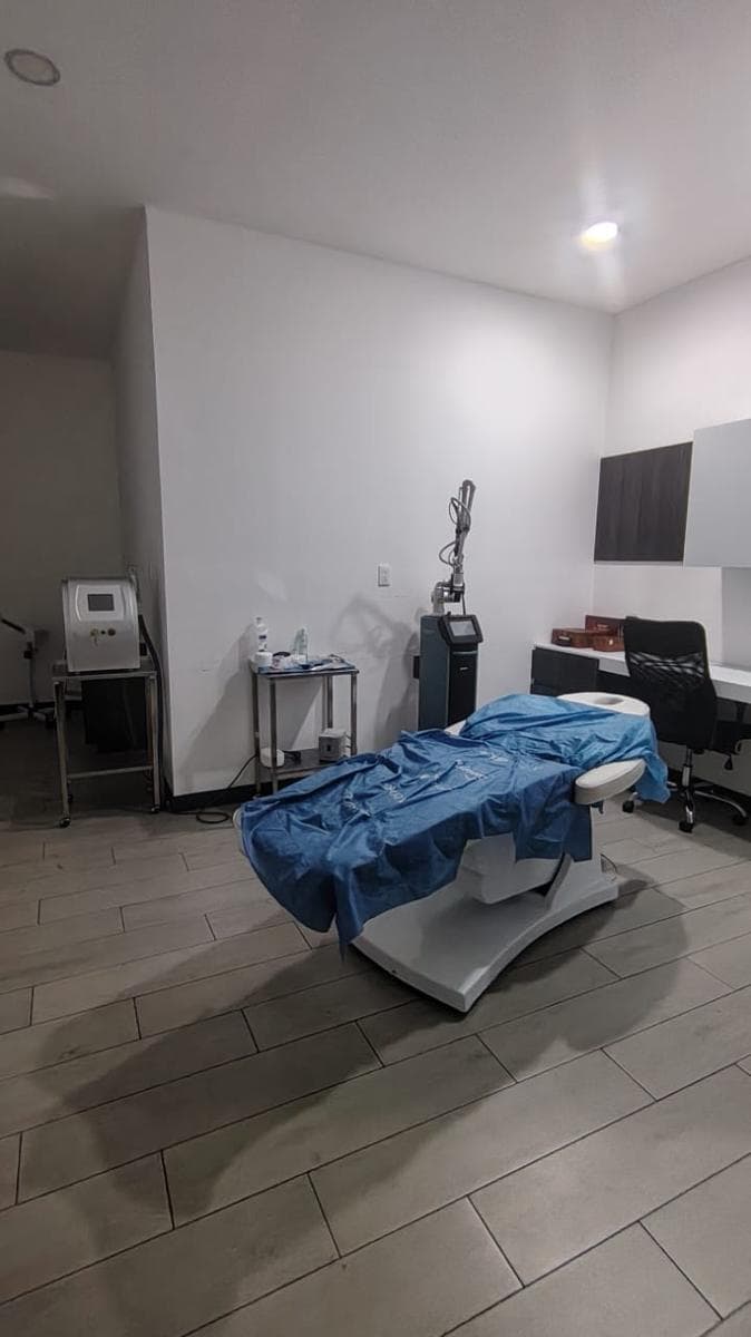 COMMERCIAL SPACE FOR RENT IN REAL DE CUMBRES