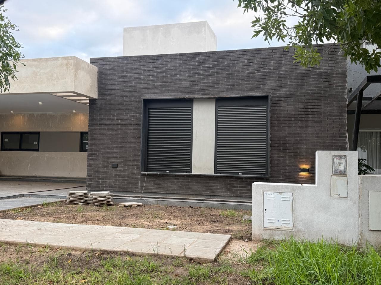 Single-Story, 3-Bedroom House for Sale. Greenville 2