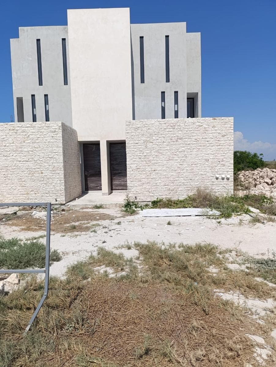House for Sale on Chicxulub Beach in Mérida, Yucatán