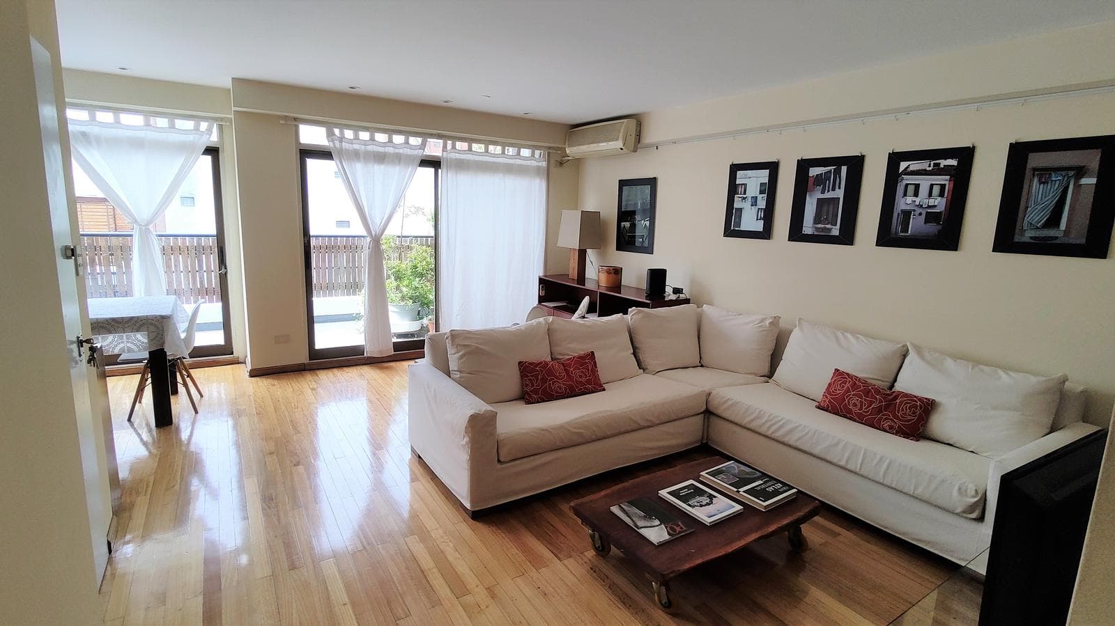 TEMPORARY RENTAL IN BELGRANO: 3-room apartment with garage