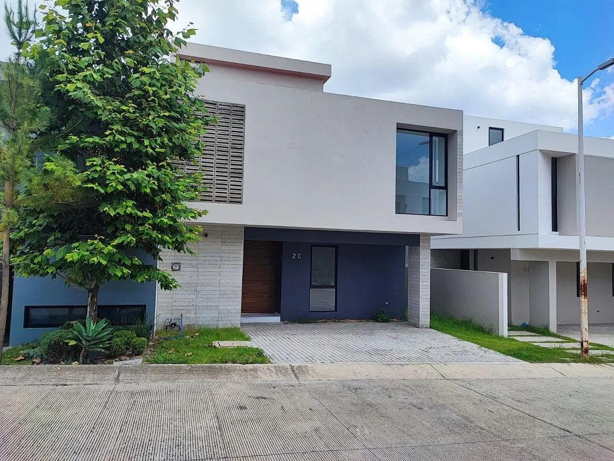 House in the Los Robles Subdivision
