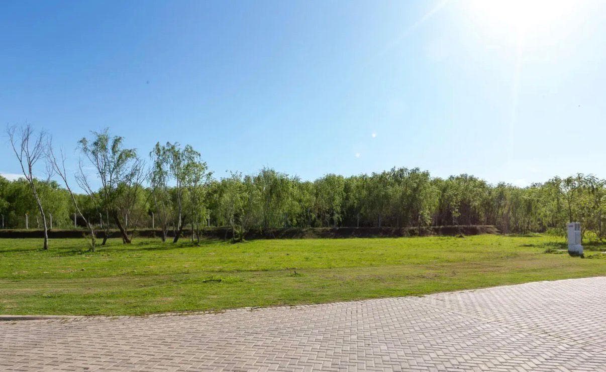 639 m² LOT FOR SALE IN ELCANO, PUEBLOS DEL PLATA, HUDSON