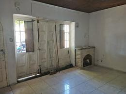 House at 1154 Pascual Rosas, Echesortu