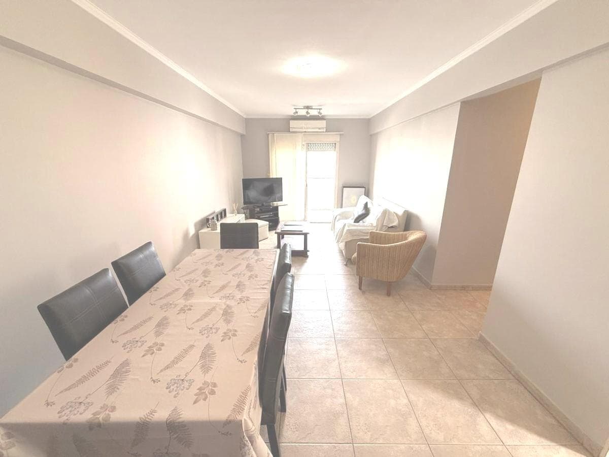 4-room apartment with balcony and garage in Villa Ballester; upper floor; low maintenance fees