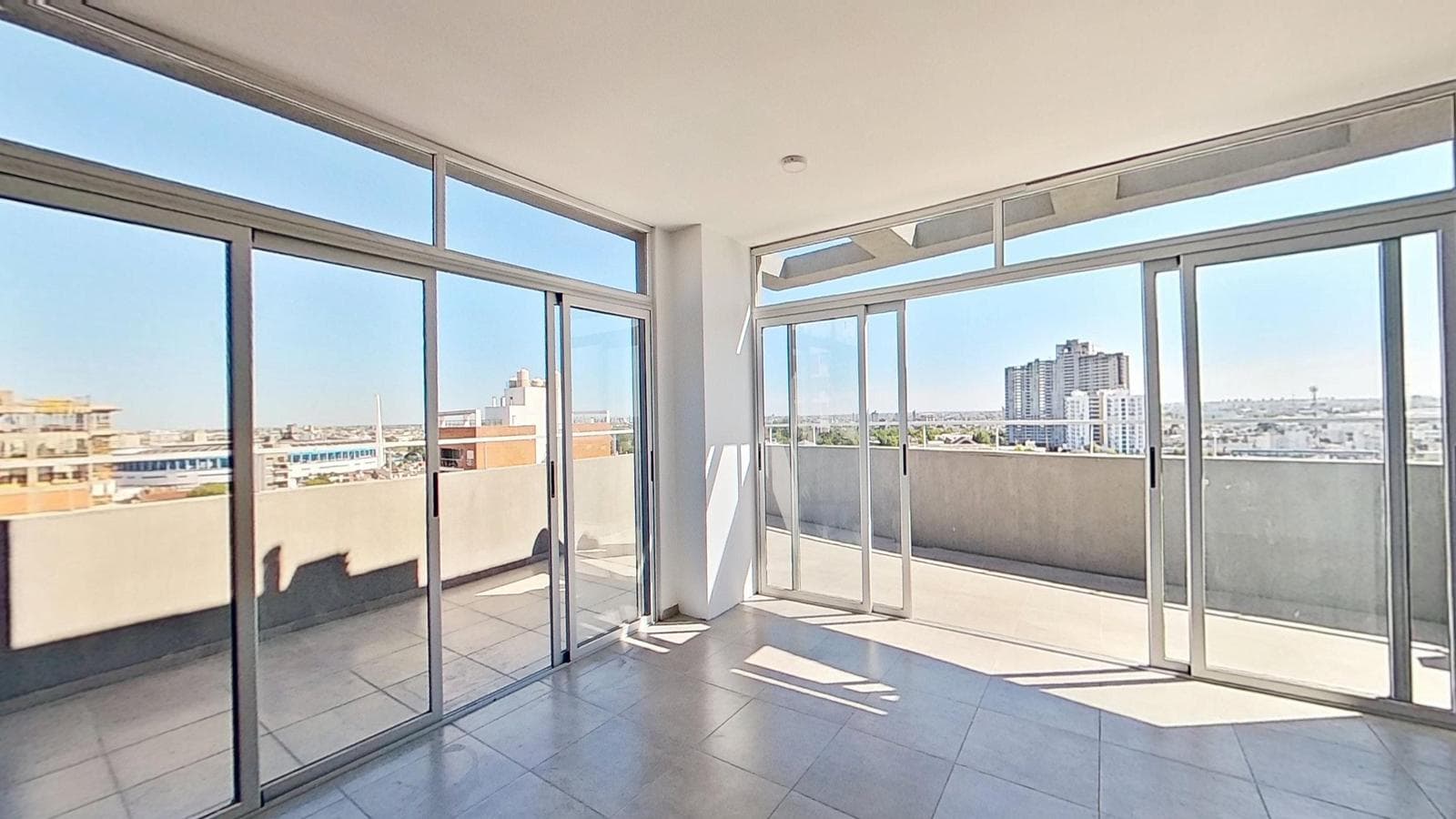 BRAND-NEW 2-ROOM APARTMENT FOR SALE WITH BALCONY IN DOWNTOWN AVELLANEDA