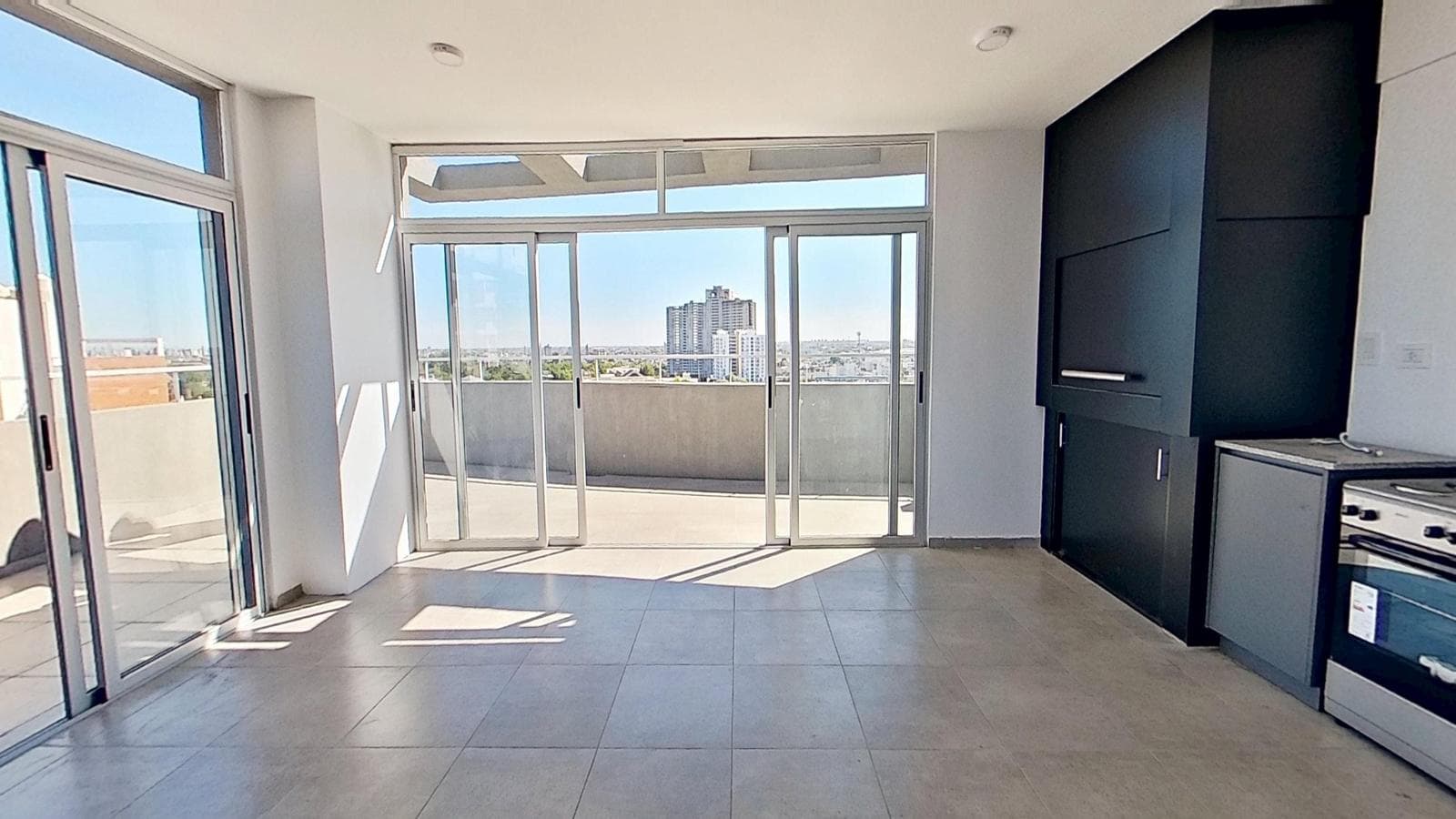 BRAND-NEW 2-ROOM APARTMENT FOR SALE WITH BALCONY IN DOWNTOWN AVELLANEDA