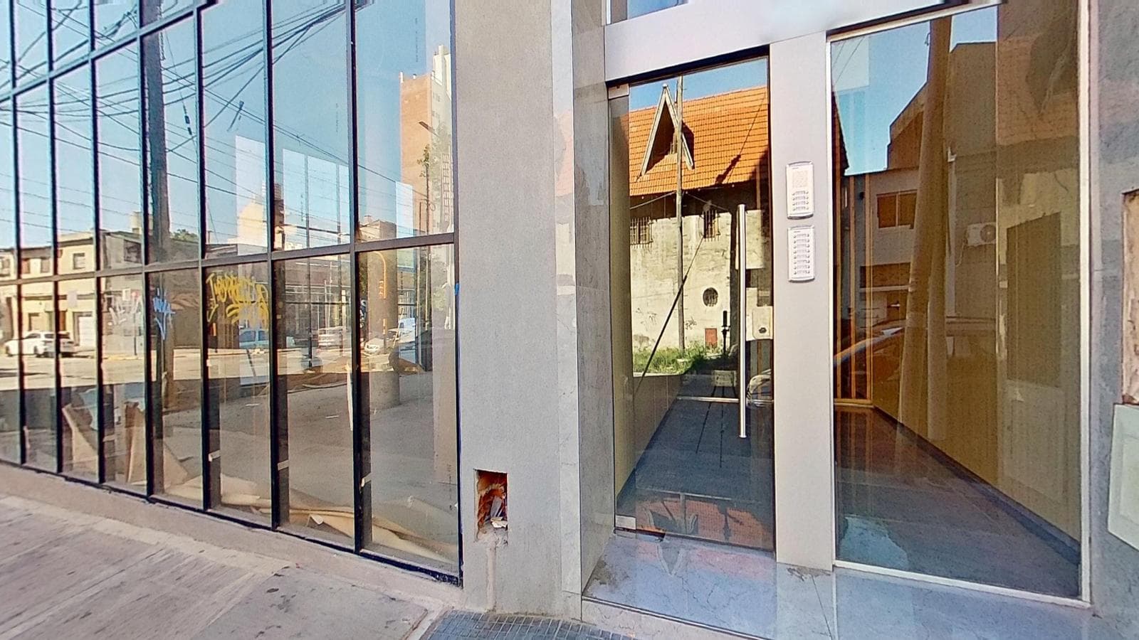 BRAND-NEW 2-ROOM APARTMENT FOR SALE WITH BALCONY IN DOWNTOWN AVELLANEDA