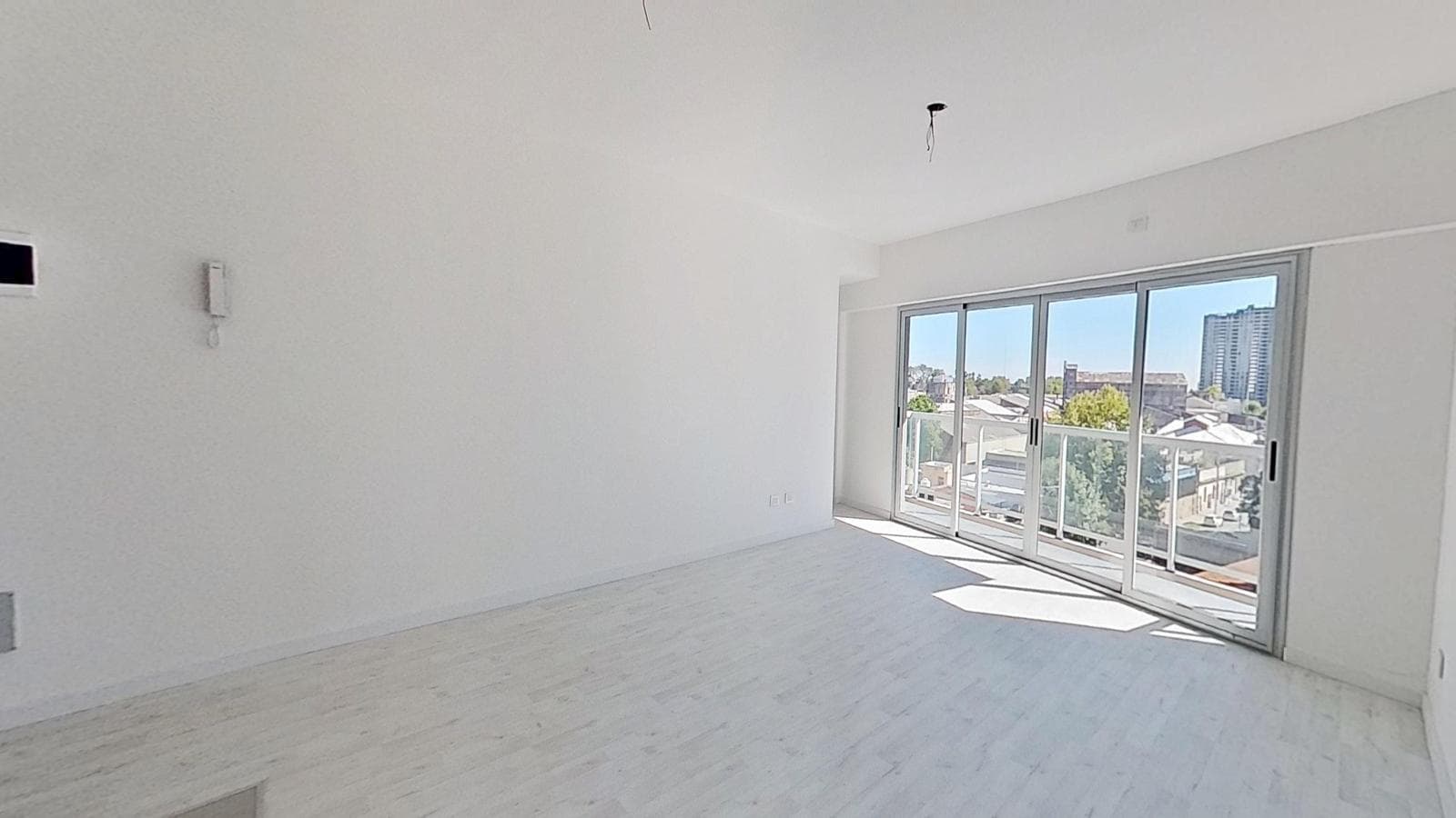 BRAND-NEW 2-ROOM APARTMENT FOR SALE WITH BALCONY IN DOWNTOWN AVELLANEDA