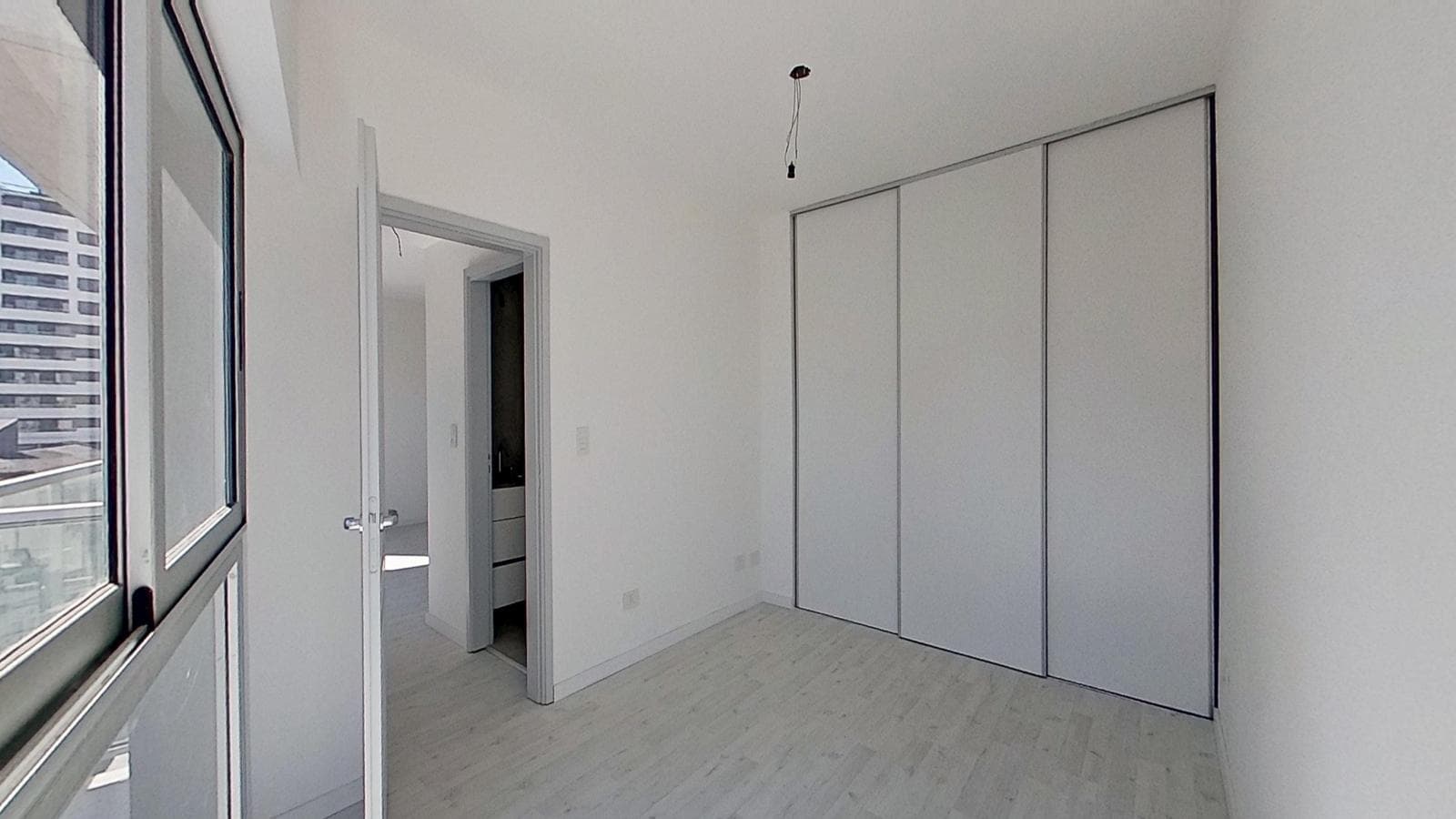 BRAND-NEW 2-ROOM APARTMENT FOR SALE WITH BALCONY IN DOWNTOWN AVELLANEDA