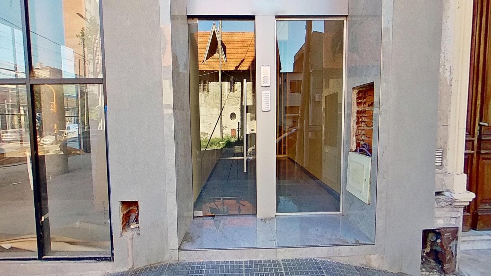 BRAND-NEW 2-ROOM APARTMENT FOR SALE WITH BALCONY IN DOWNTOWN AVELLANEDA