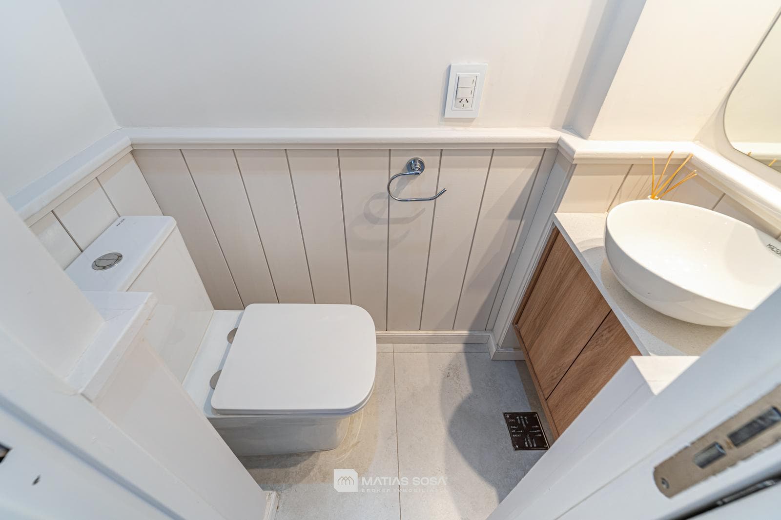 For Sale - Condominium - Renovated and Furnished - Garage - Aldrey