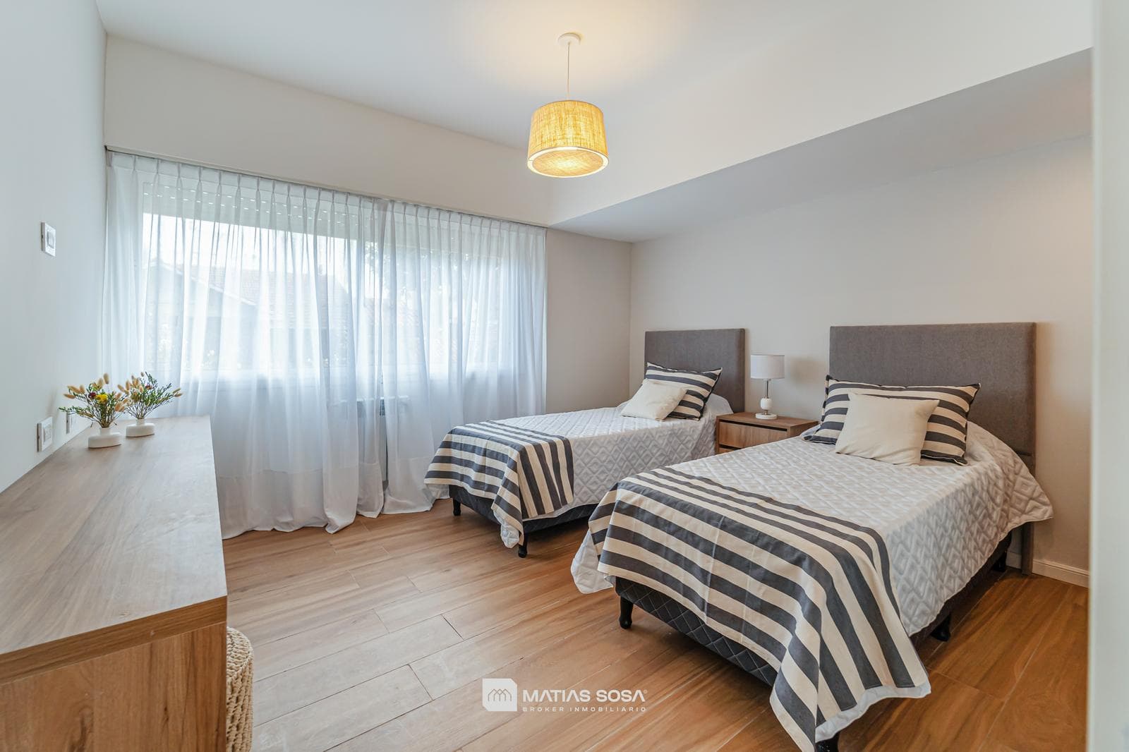 For Sale - Condominium - Renovated and Furnished - Garage - Aldrey