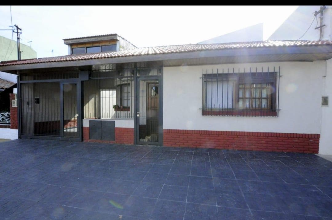 House in Sarandi