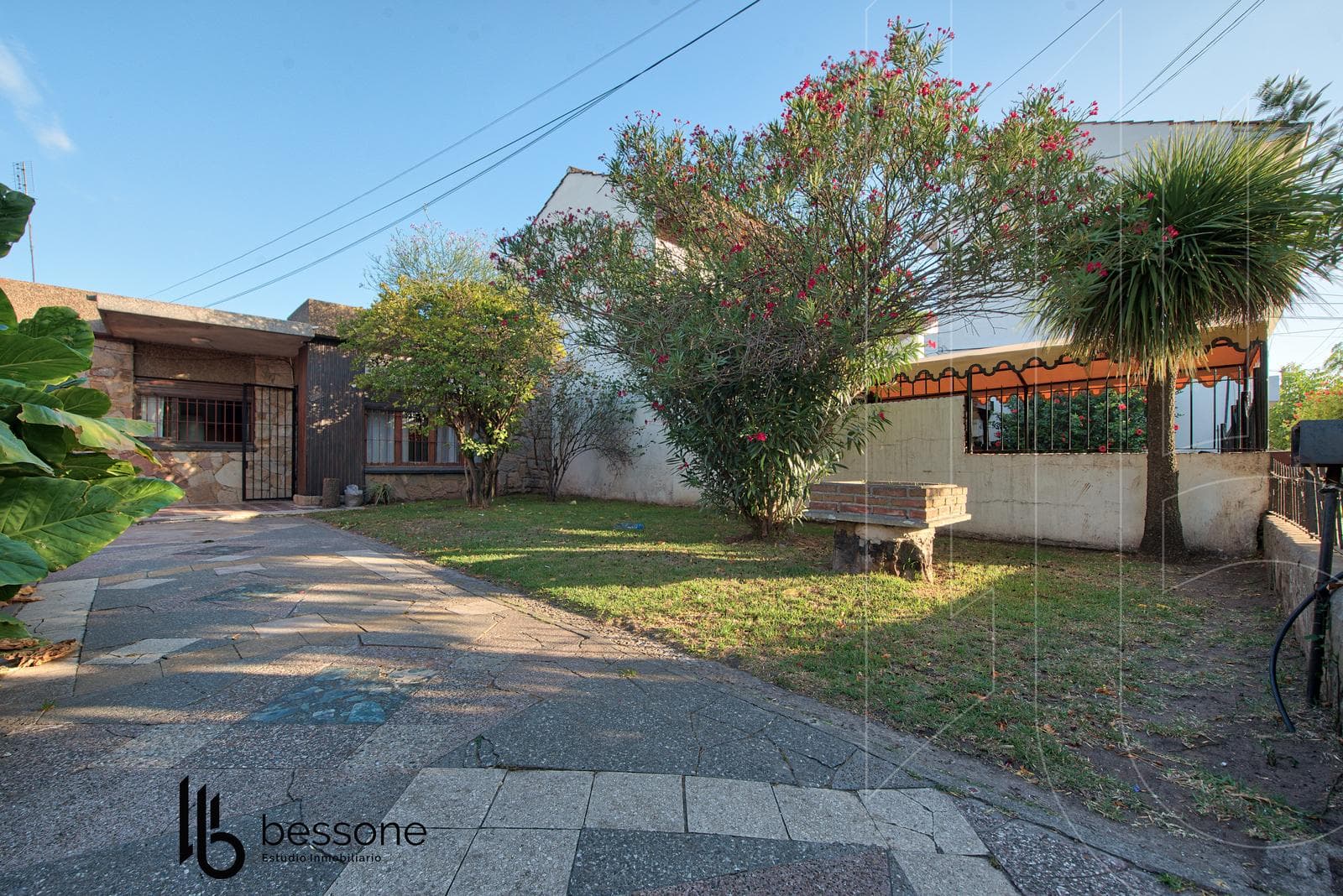 House in Las Colinas, P. Ramos