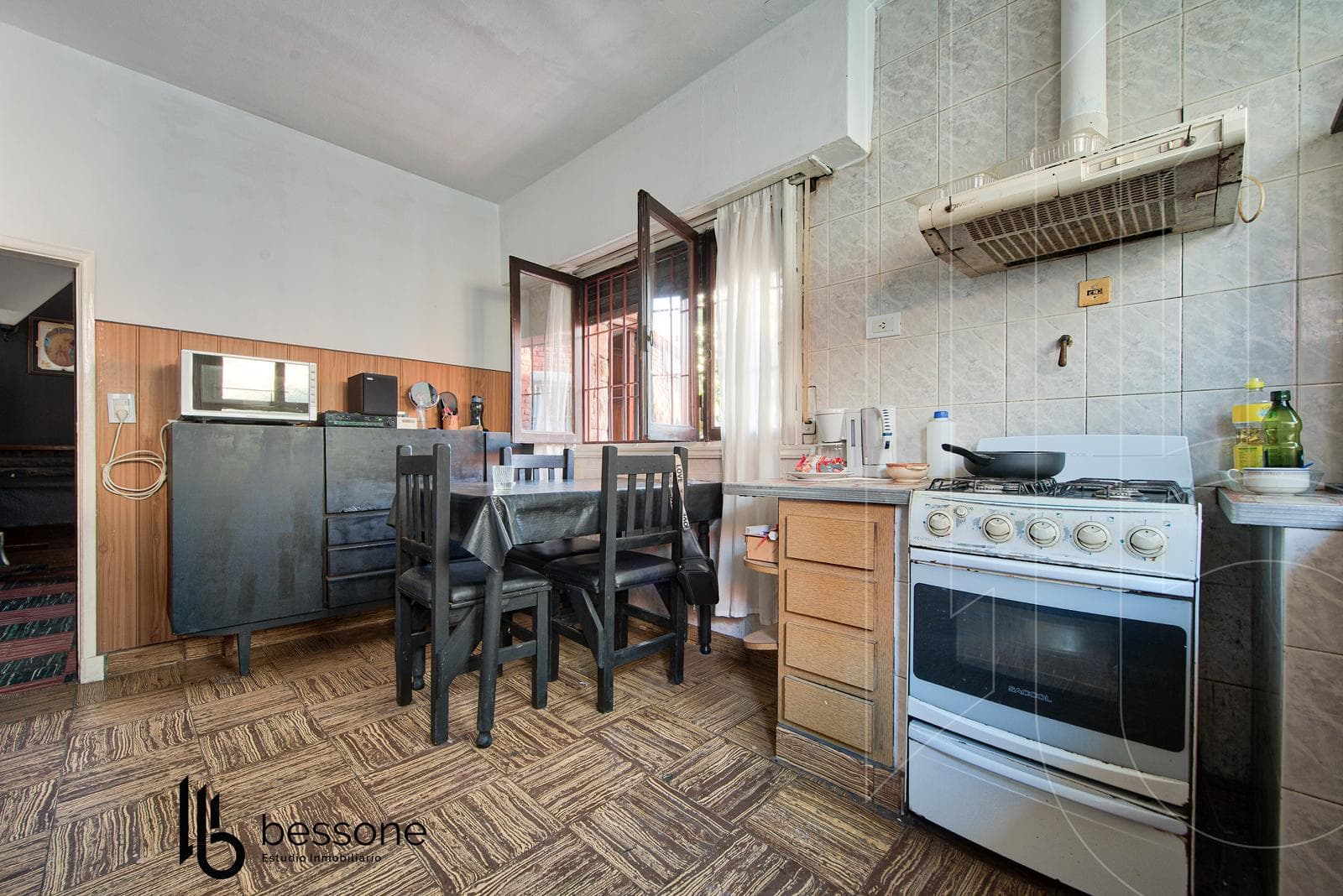 House in Las Colinas, P. Ramos