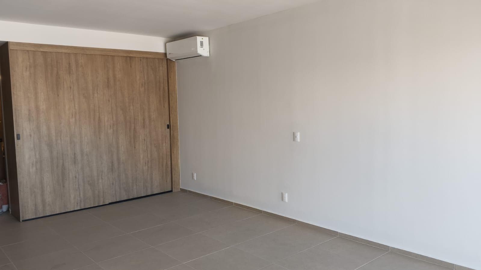 Loft en piso 22 en Punta Mayor con excelentes vistas panorámicas