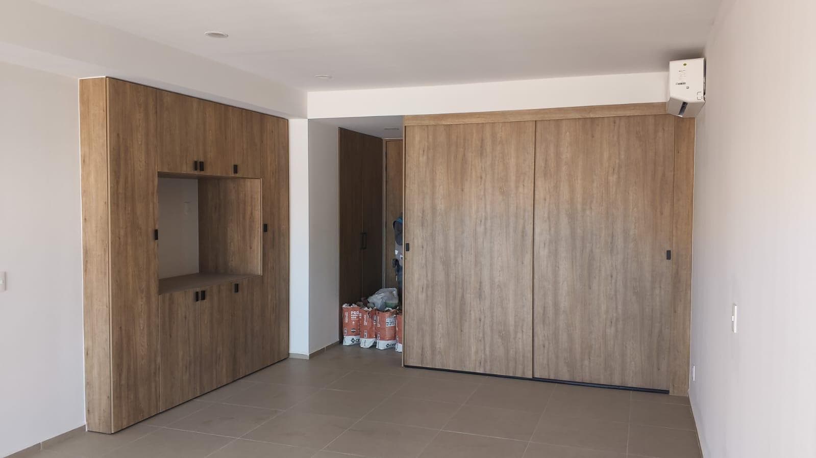 Loft en piso 22 en Punta Mayor con excelentes vistas panorámicas