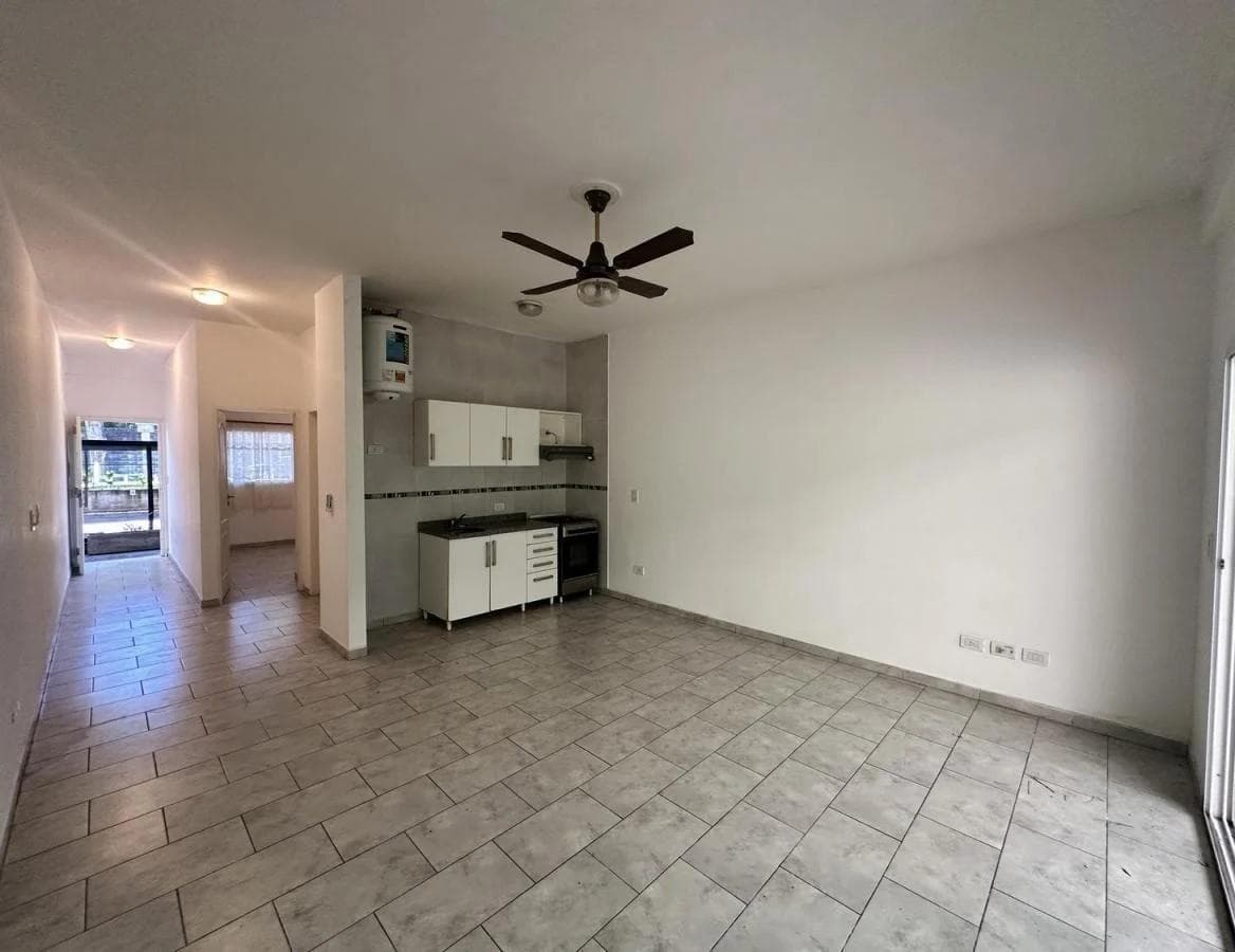 Apartment in Manuel Alberti, 2 bedrooms, 1 bathroom, ground floor, with garden, credit available.