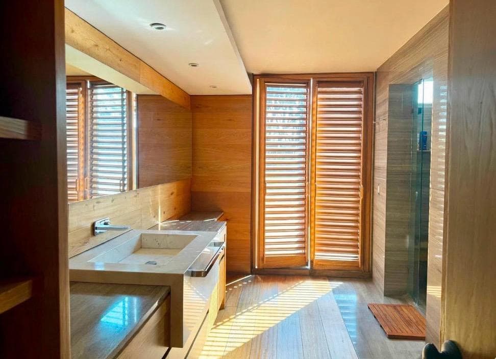 Designer Duplex Penthouse in Polanco | Private Terraces, Marble and Oak Finishes.