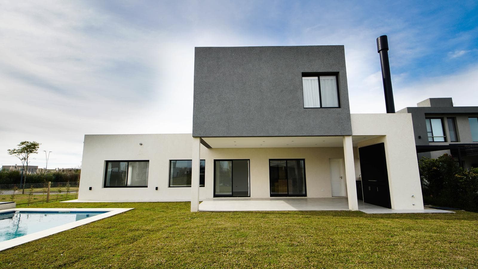 6-room house for sale with a pool in Riberas Puertos Escobar