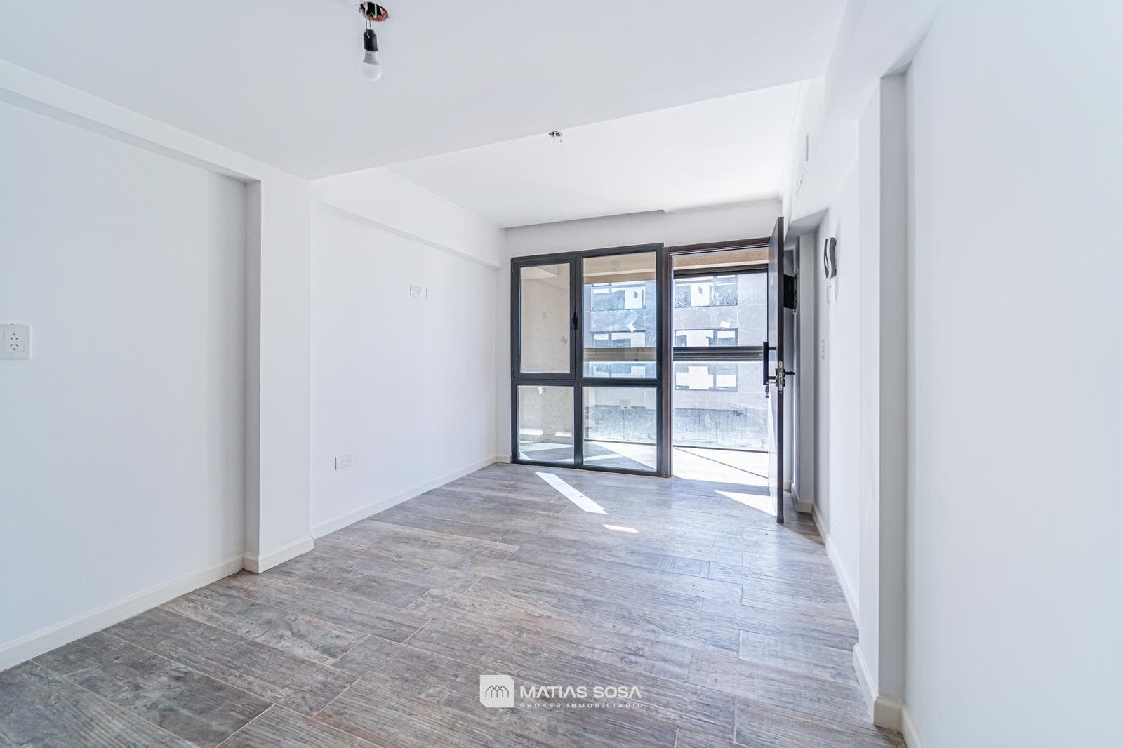 12- OR 24-MONTH LEASE - Apartment - Playa Chica - Brand-new