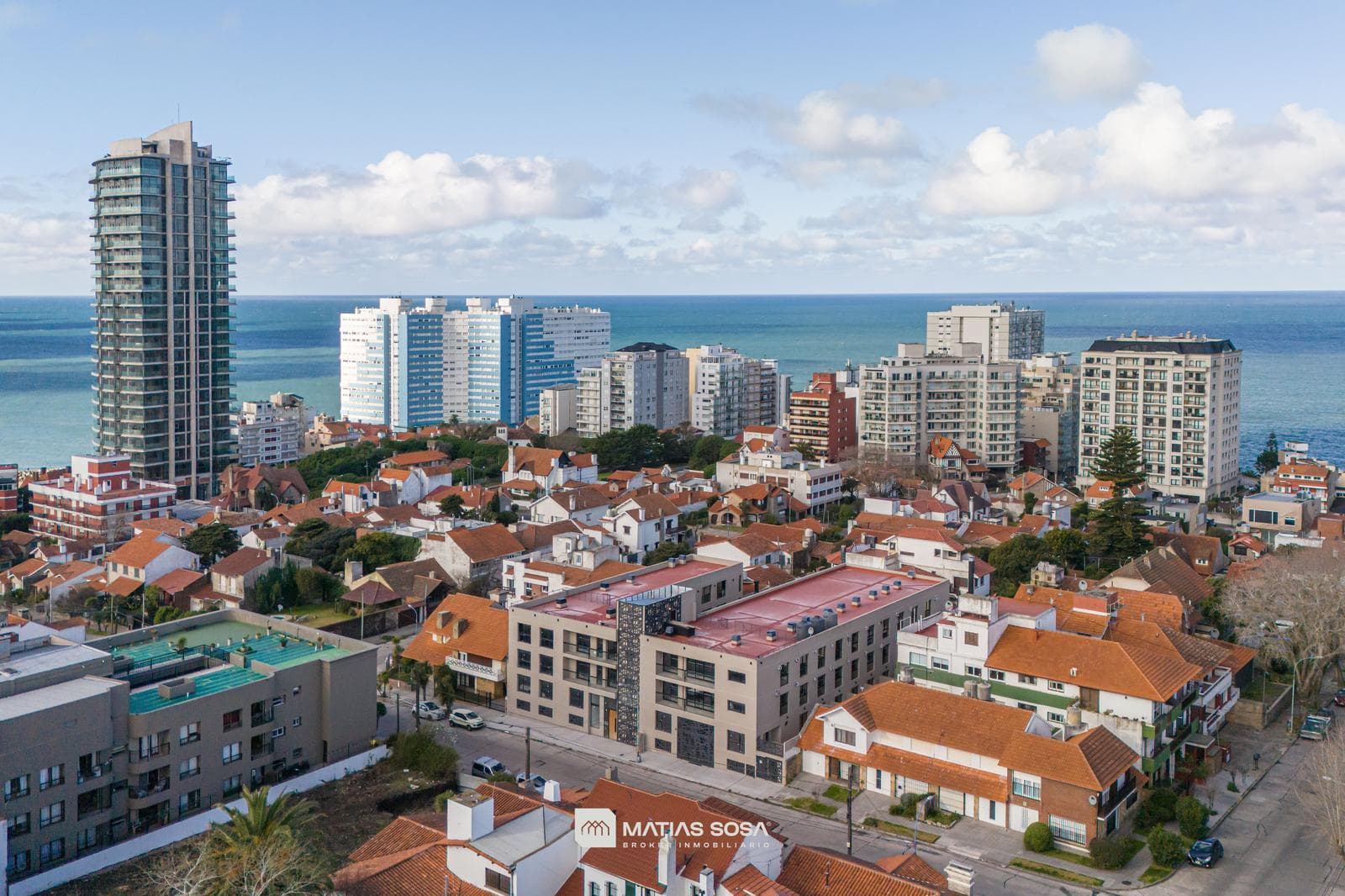 12- OR 24-MONTH LEASE - Apartment - Playa Chica - Brand-new
