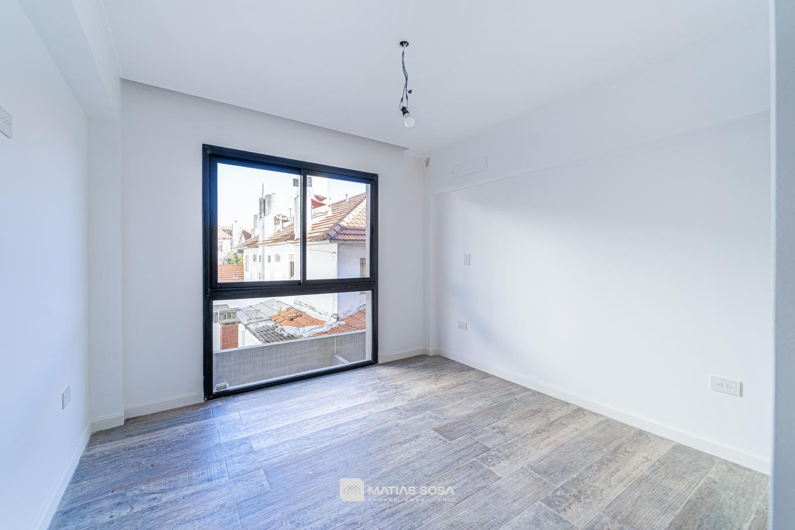 12- OR 24-MONTH LEASE - Apartment - Playa Chica - Brand-new