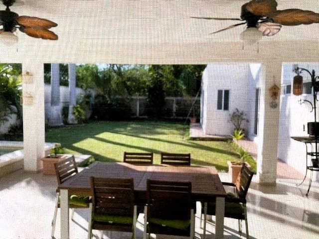 Single-Story Residence at a Golf Club in La Ceiba, Mérida, Yucatán