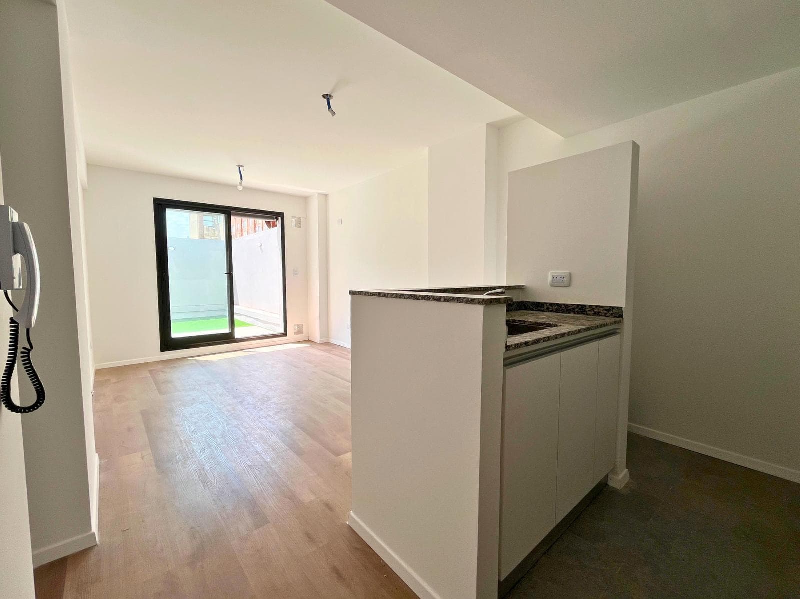 1-Bedroom Apartment for Sale with Patio | Downtown, Rosario | 1547 Sarmiento Street