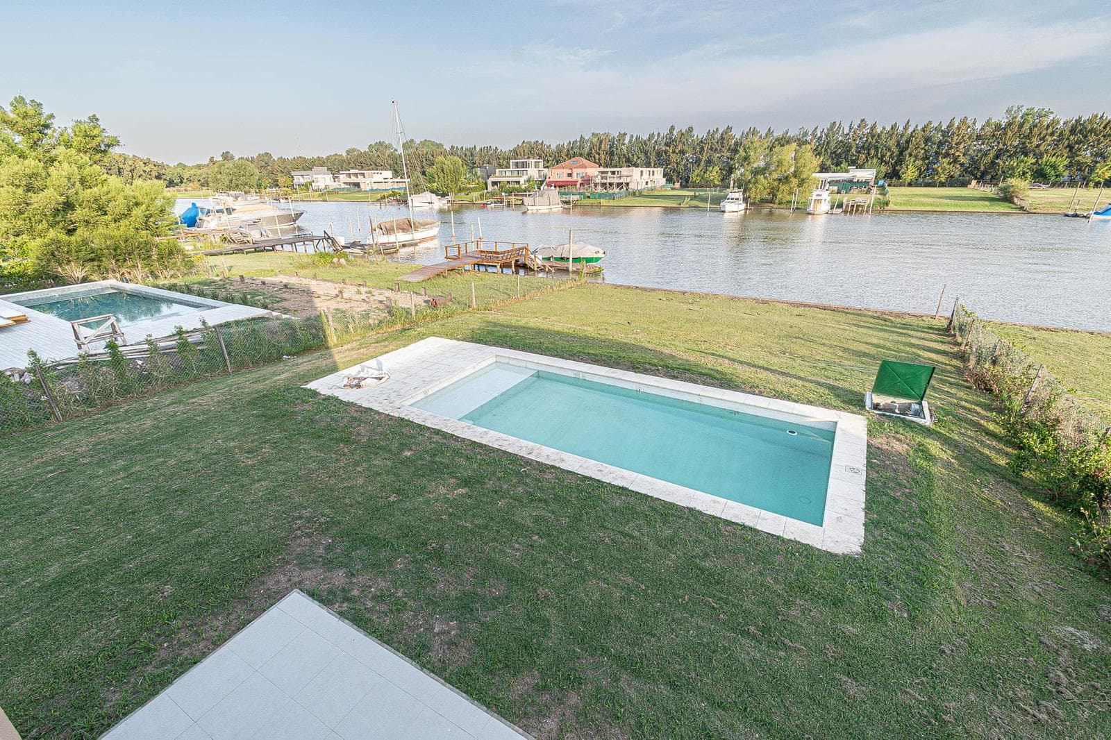 Brand-new house on the river | 5 suites | pool and barbecue | Barrio Náutico San Juan, Tigre