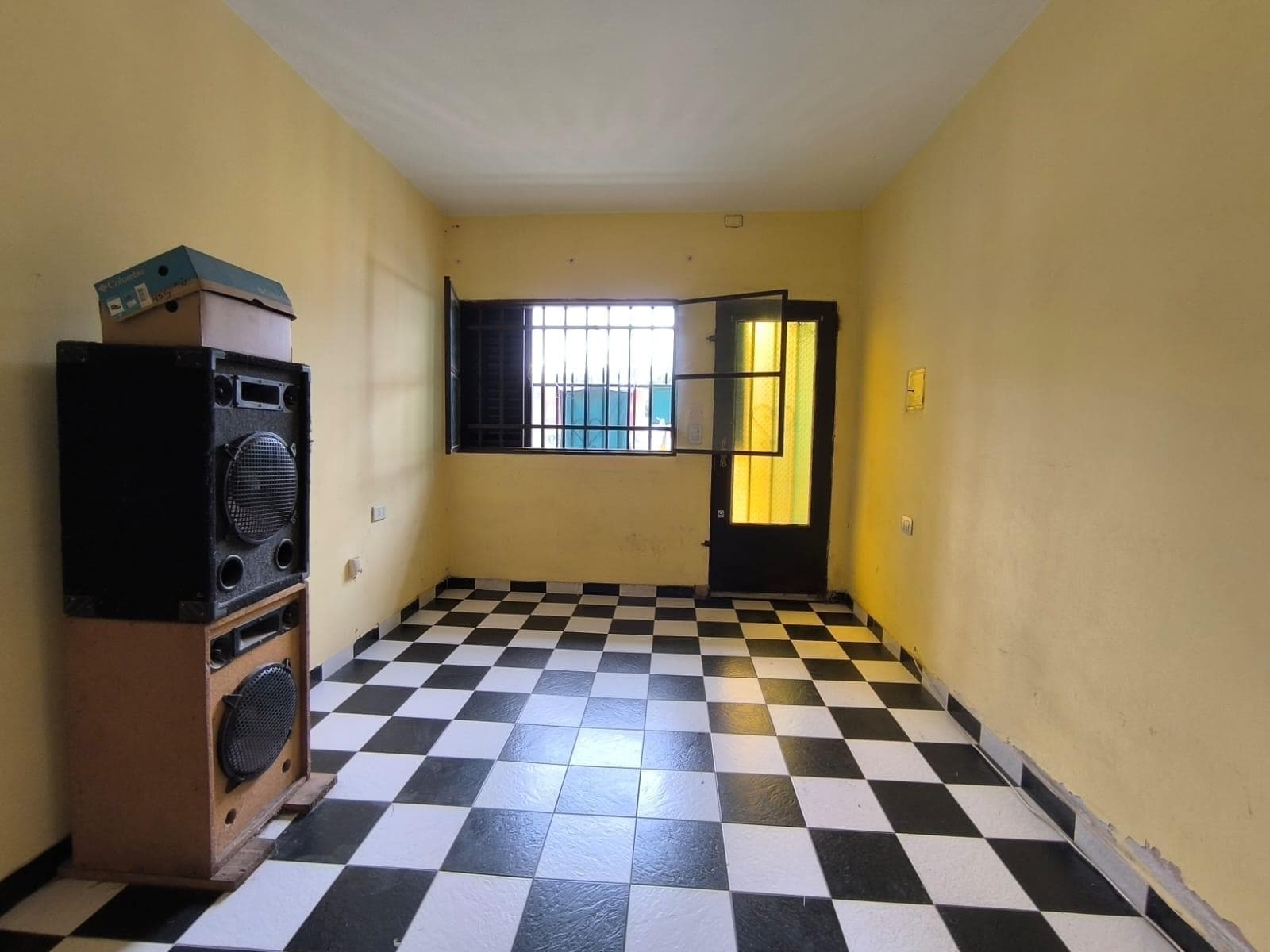 TWO-BEDROOM HOUSE FOR SALE IN NUEVA ITALIA