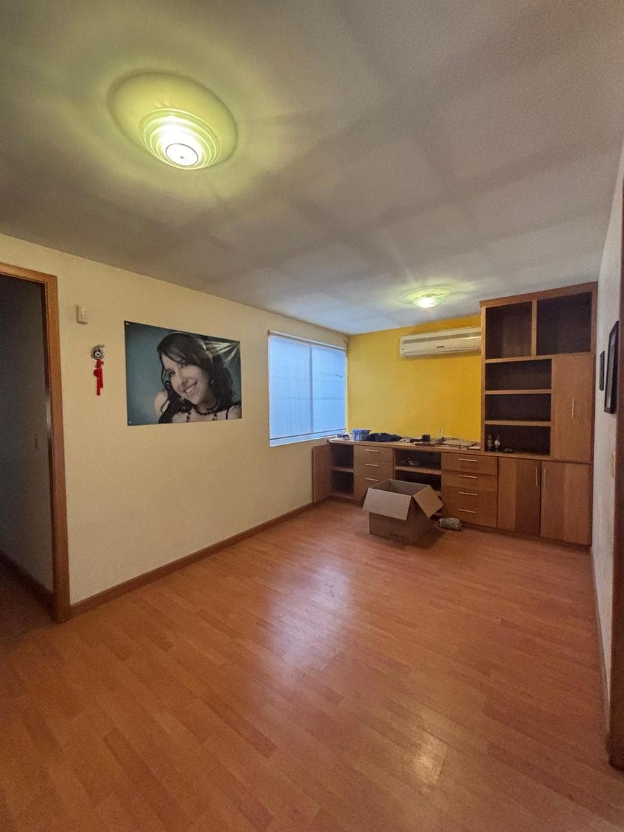 3-Story House for SALE - Colonia Satélite, SOUTH AREA of Monterrey - 4 Bedrooms + Office