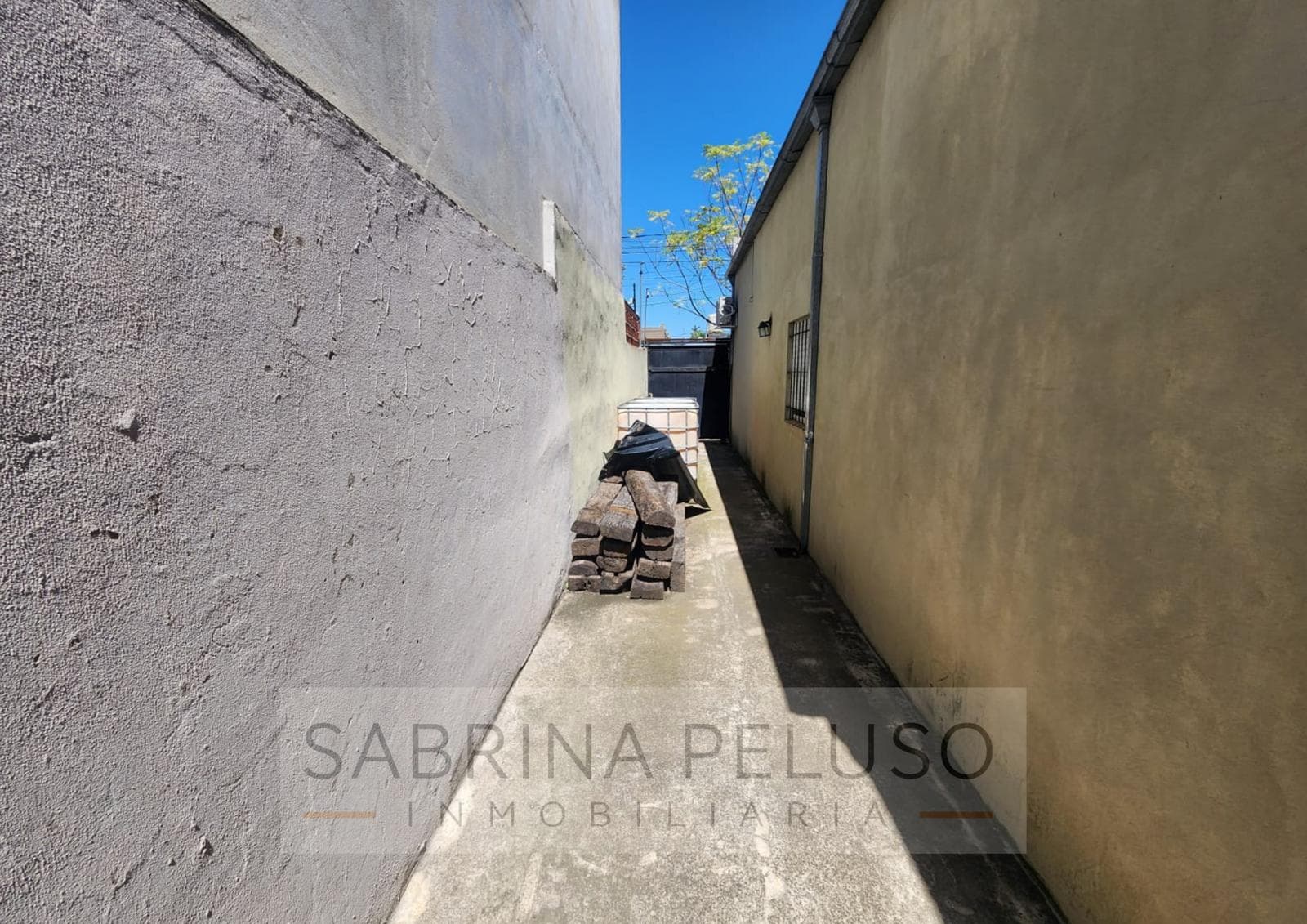 House for Sale in Castelar Norte