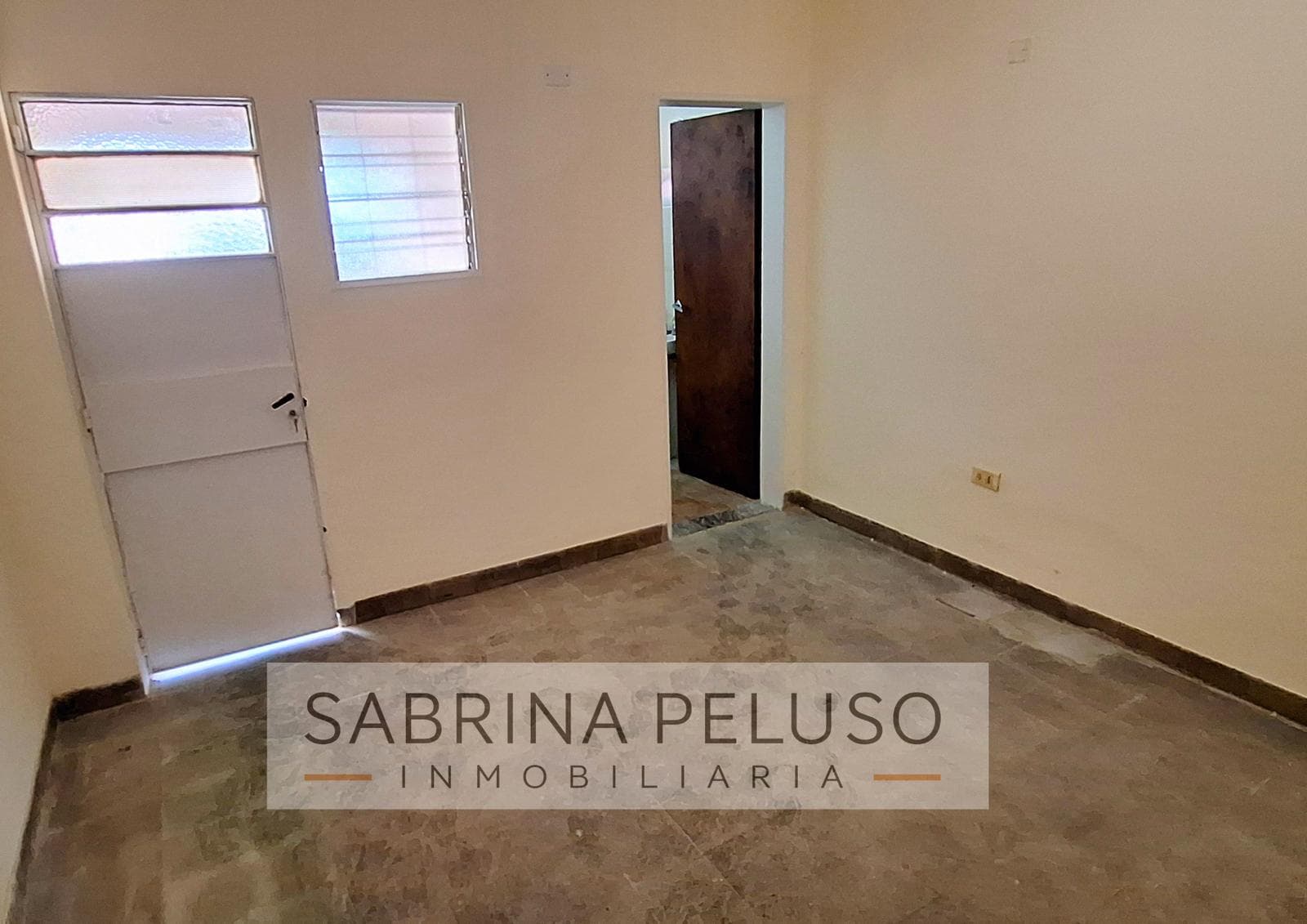House in Paso Del Rey