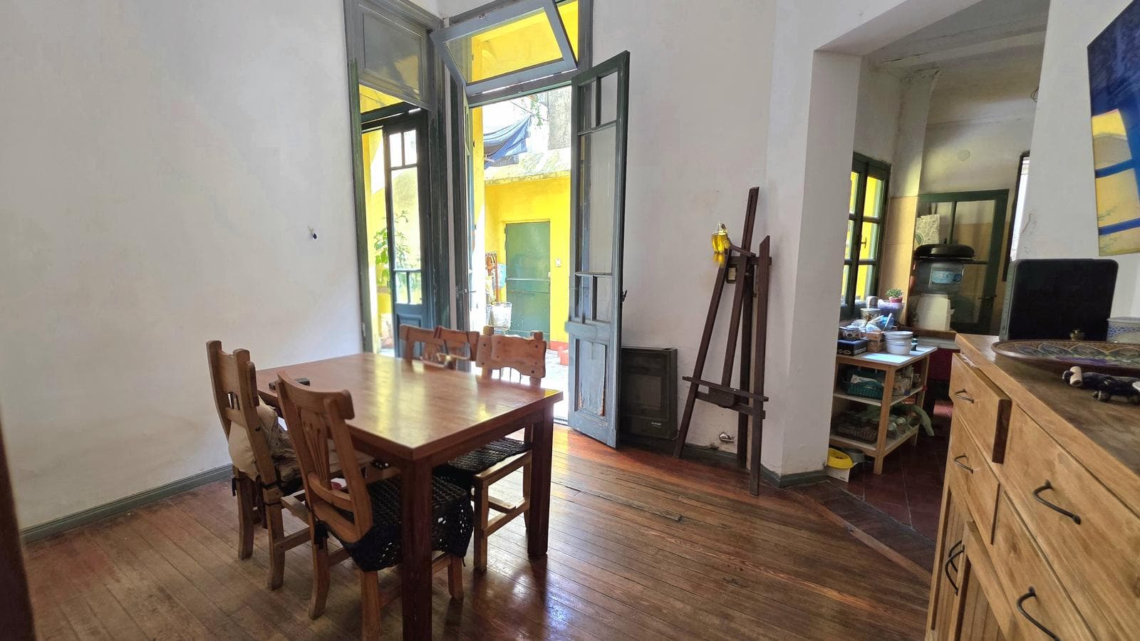 Olivera 163: 5-room townhouse with courtyard and terrace