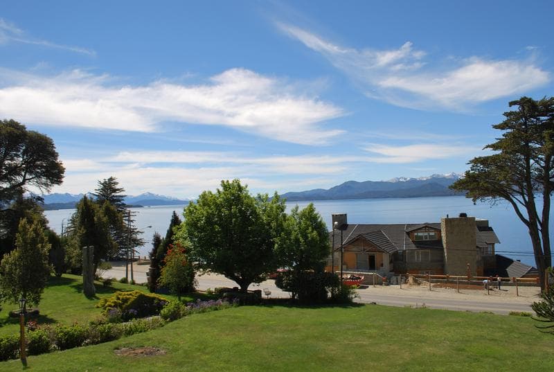 Excellent property on Av. Bustillo, km 1 - Bariloche