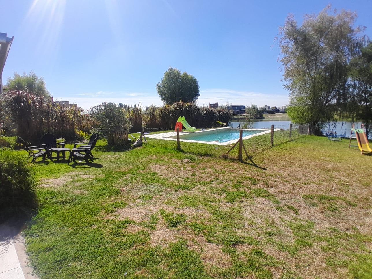 House for Sale in La Laguna, Cantón - North