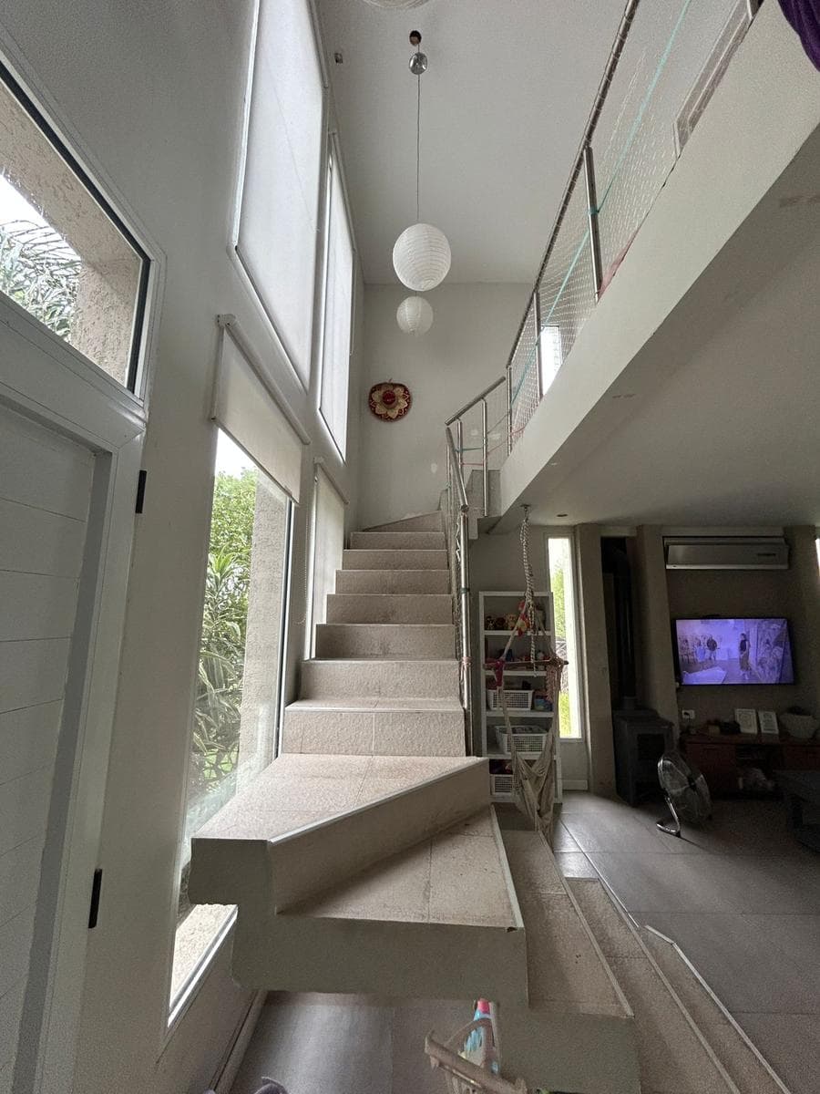 House for Sale in La Laguna, Cantón - North