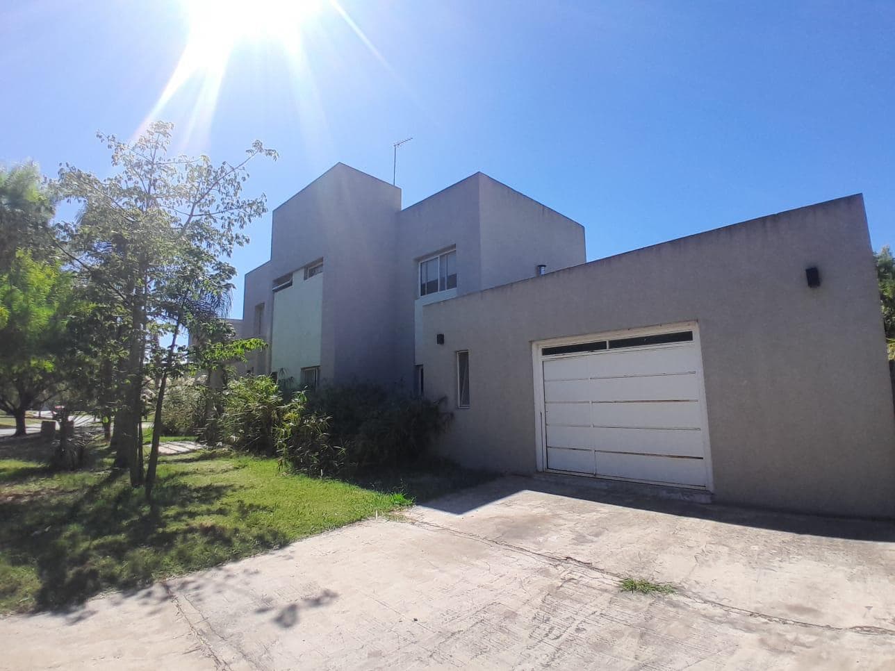 House for Sale in La Laguna, Cantón - North