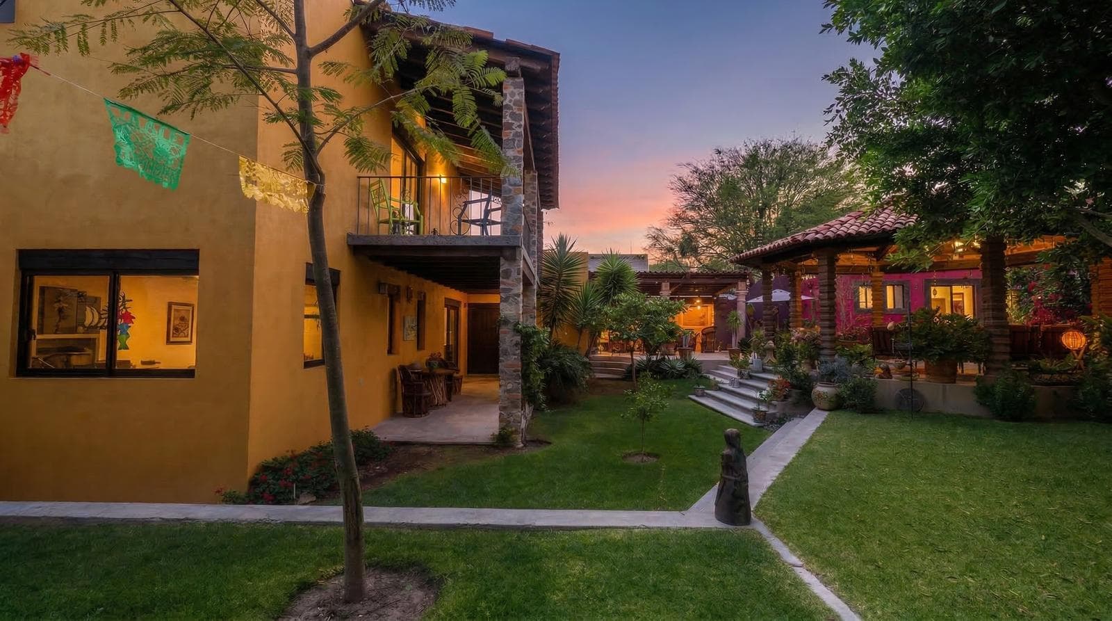 Casa Mariposa | Garden Oasis