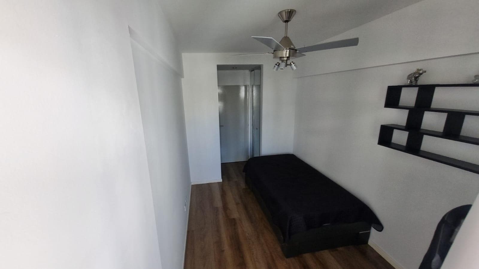 3-Room Apartment Facing the Street in Caballito Norte