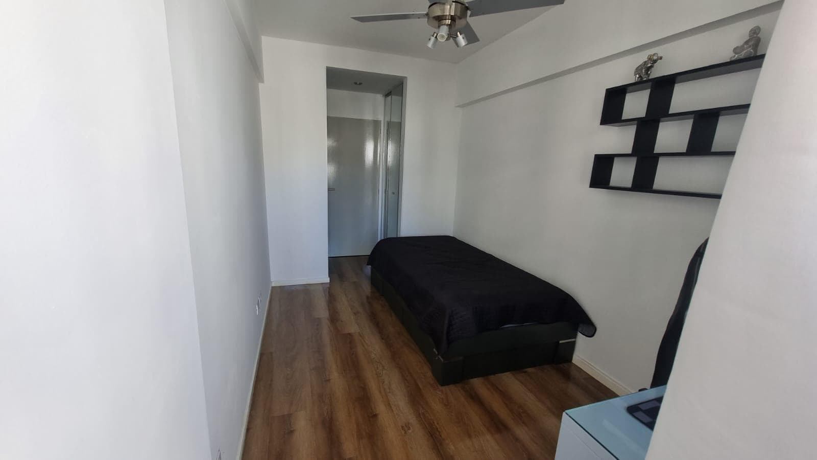 3-Room Apartment Facing the Street in Caballito Norte