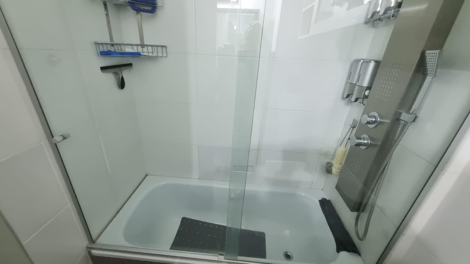 3-Room Apartment Facing the Street in Caballito Norte