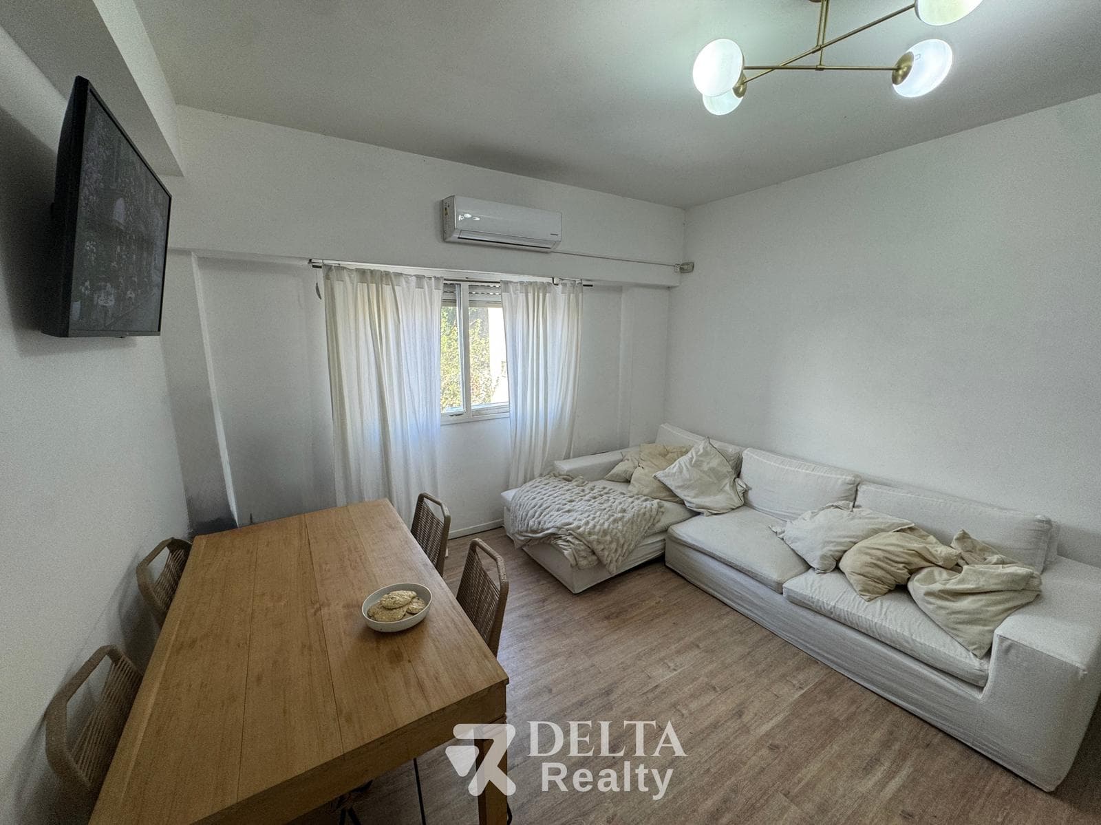 Spacious and Bright 2-Room Apartment | Downtown Berazategui