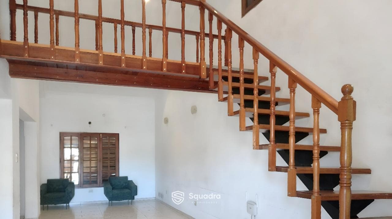 FOR SALE | TRADE - 3-bedroom house with garage, patio, barbecue area, and pool - Gálvez.
