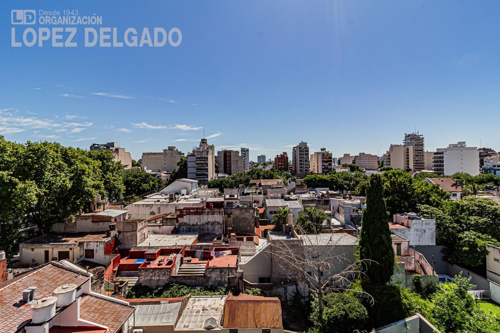 Brand-new 1-bedroom apartment on the front line in Villa del Parque